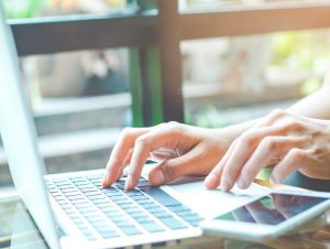 Chcete platiť rýchlo a bez starostí? Objavte výhody platby cez BLIK v e-shopoch