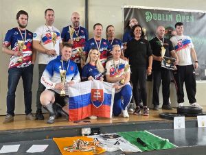 Smutný vytlačil v Dubline 300 kilogramov, Siska sa úspešne vrátil po dvoch rokoch