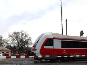 Železničné priecestie v Hlohovci na pár dní uzavrú