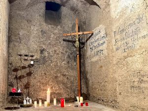 Františkáni sprístupnili kryptu pod svojim Kostolom sv. Jakuba pre verejnosť