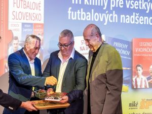 V trnavskej knižnici chystajú futbalový program, prídu aj známe osobnosti