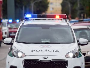 Nahý muž obťažoval ženy v centre Trnavy, polícia ho zadržala