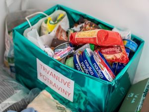 Trnavská arcidiecézna charita opäť pomôže ľuďom v núdzi potravinami a drogériou