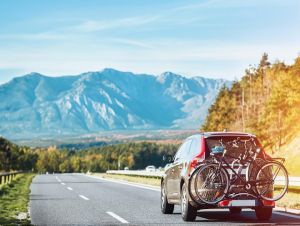 Zabudnuté poklady Slovenska: 5 destinácií, kam sa oplatí vyraziť autom
