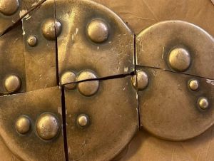 Za ukradnuté reliéfy dostal 128 eur, spôsobil škodu za vyše 50 tisíc