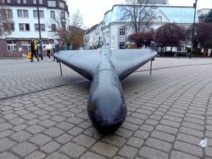V Trnave bude debata o propagande, v centre mesta ukážu maketu útočného dronu