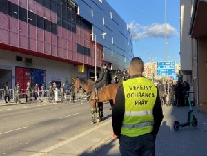 Derby medzi Spartakom a Slovanom monitoroval Verejný ochranca práv