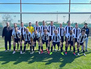 Futbalová glosa: Hra nervov, myseľ z ocele, brankár hlava v dlaniach