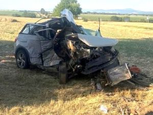 Po vážnej nehode pri Žlkovciach je jeden muž v ohrození života