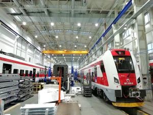 V Trnave otvorili predchodcu ŽOS-ky, vo Vrbovom sa naklonila veža