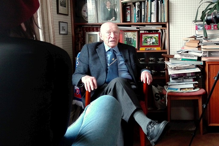 Vo veku 107 rokov zomrel v írskom Dubline trnavský rodák Joe Veselsky