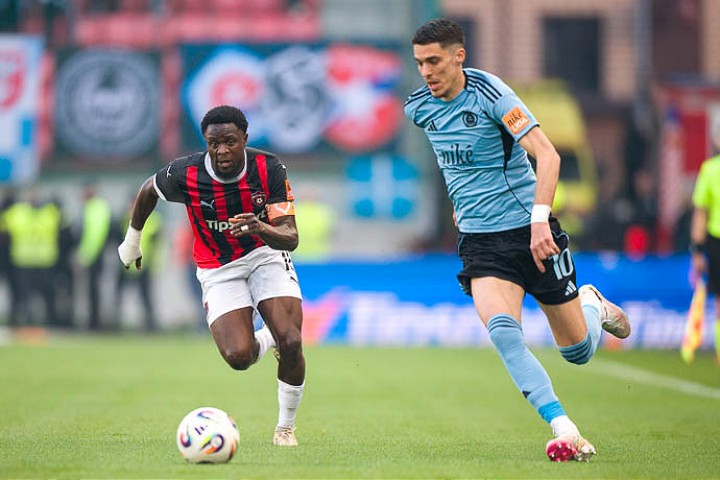 Spartak tesne podľahol Slovanu, rozhodol gól v závere prvého polčasu